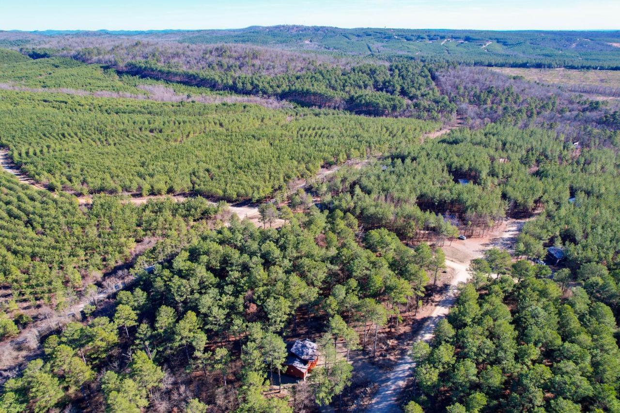 Sleek With Hot Tub 11 Mi To Lake! * Broken Bow